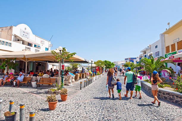 Shopping in Fira